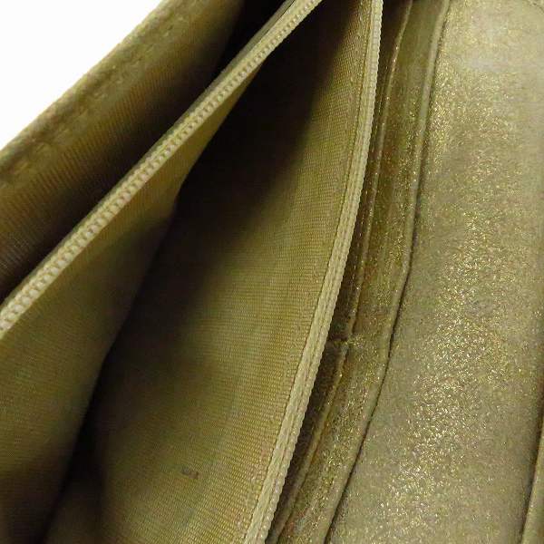 実際に弊社で買取させて頂いたJIMMY CHOO/ジミーチュウ スタースタッズ スウェードレザー 二つ折り長財布の画像 5枚目