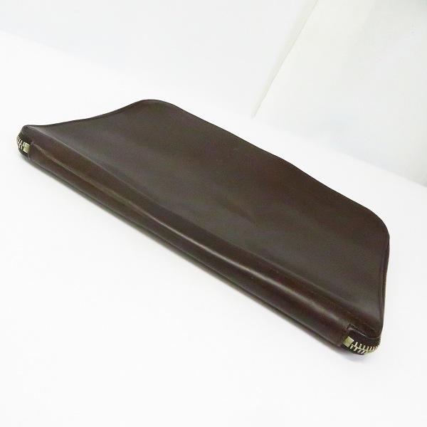 実際に弊社で買取させて頂いたDaniel&Bob/ダニエル＆ボブ クラッチバッグ レザー ラウンドジップ ブラウンの画像 2枚目