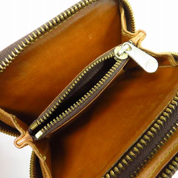 実際に弊社で買取させて頂いたETRO/エトロ ペイズリー柄 ダブルラウンドジップ レザーコンパクト財布の画像 3枚目