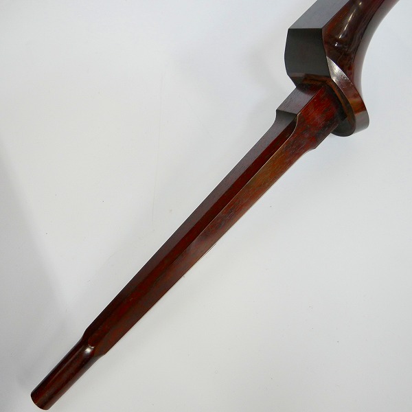 実際に弊社で買取させて頂いた★三味線 紅木 中棹 継手二本溝 金ほぞ 子持ち綾杉彫り 東さわり ケース付き 和楽器の画像 5枚目