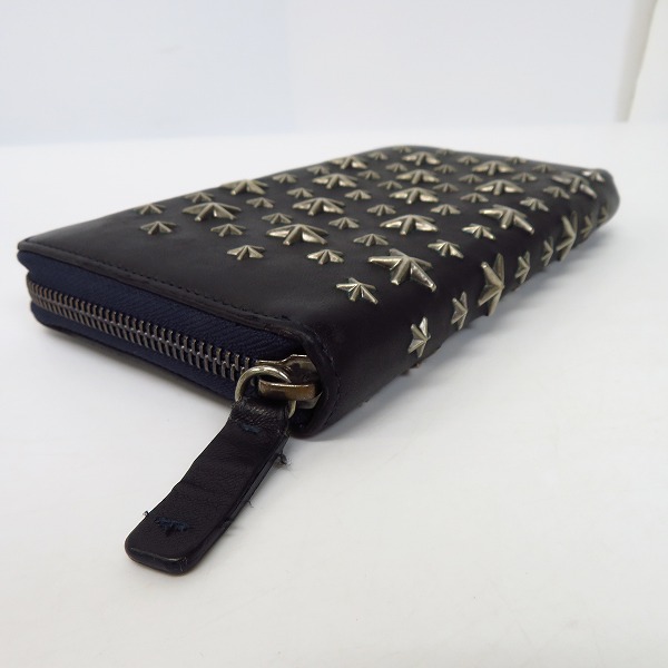 実際に弊社で買取させて頂いたJIMMY CHOO/ジミーチュウ スタースタッズ レザー ラウンドファスナー長財布 ネイビーの画像 2枚目