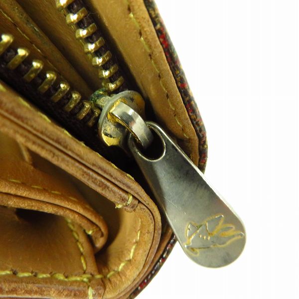 実際に弊社で買取させて頂いたETRO/エトロ ペイズリー柄 ラウンドジップコインケース付き 二つ折り財布の画像 7枚目