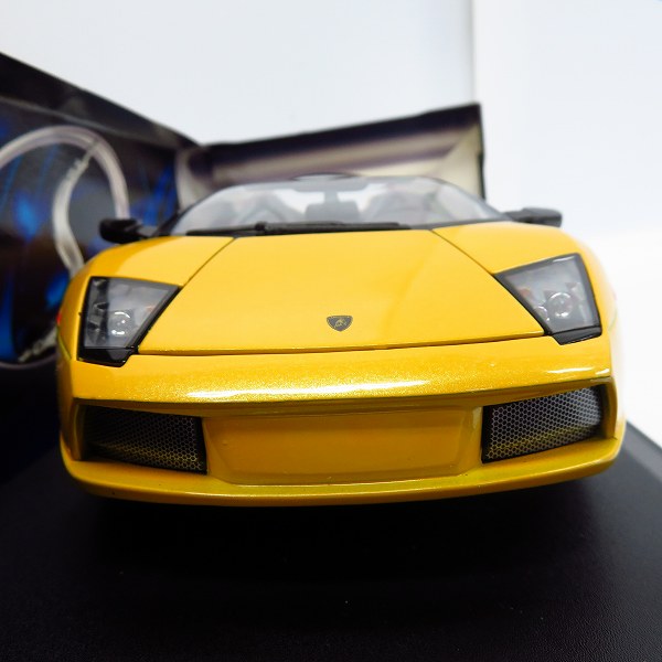 実際に弊社で買取させて頂いたMaisto/マイスト 1/18 Lamborghini Murcielago Roadster/ランボルギーニ ムルシエラゴ ロードスター イエローの画像 2枚目