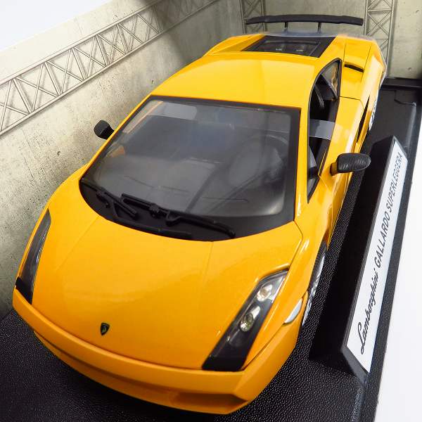 実際に弊社で買取させて頂いたMaisto/マイスト 1/18 Lamborghini Murcielago Roadster/ランボルギーニ ムルシエラゴ ロードスター イエロー