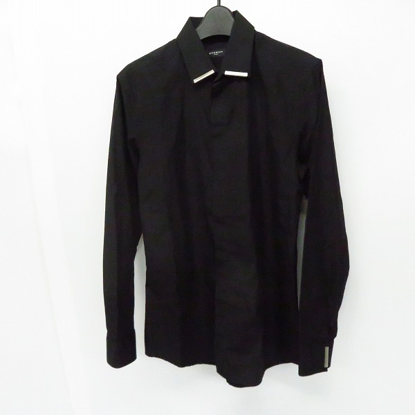 実際に弊社で買取させて頂いた【JPタグ】GIVENCHY/ジバンシィ メタルパーツ装飾 長袖ドレスシャツ 38