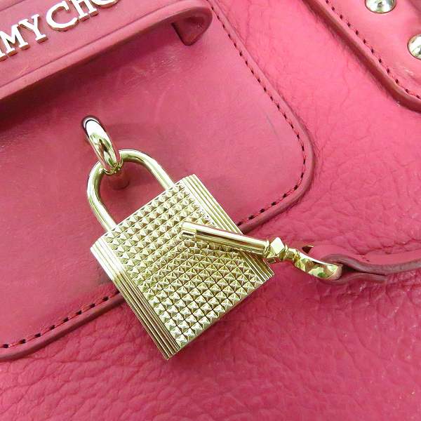 実際に弊社で買取させて頂いた【ショルダー欠品】JIMMY CHOO/ジミーチュウ 鍵チャーム付き ロゴ入り レザー2wayトートバッグの画像 6枚目