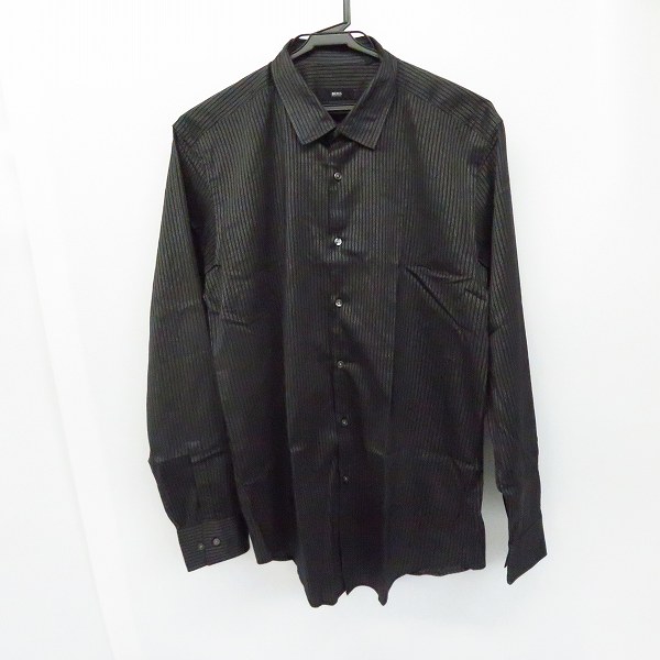 実際に弊社で買取させて頂いたHUGO BOSS/ヒューゴボス スリムフィット 光沢入り ストライプ柄ドレスシャツ 44