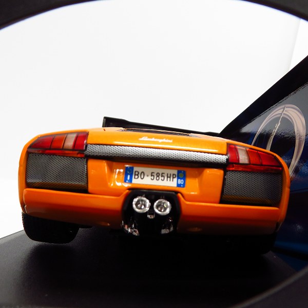 実際に弊社で買取させて頂いたMaisto/マイスト 1/18 Lamborghini Murcielago Roadster/ランボルギーニ ムルシエラゴ オレンジの画像 3枚目