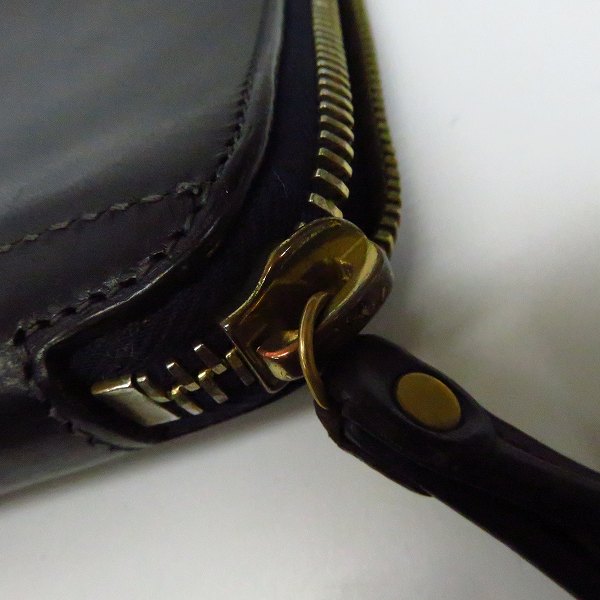 実際に弊社で買取させて頂いたDaniel&Bob/ダニエル＆ボブ クラッチバッグ レザー ラウンドジップ ネイビーの画像 6枚目