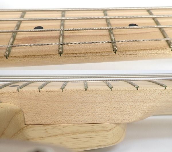 実際に弊社で買取させて頂いた★Bacchus/バッカス Twenty-Four 4st Natural アクティブベース ギグケース付の画像 3枚目