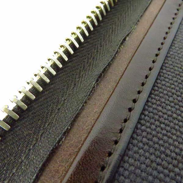 実際に弊社で買取させて頂いたDaniel&Bob/ダニエル＆ボブ クラッチバッグ レザー ラウンドジップ ブラウンの画像 5枚目