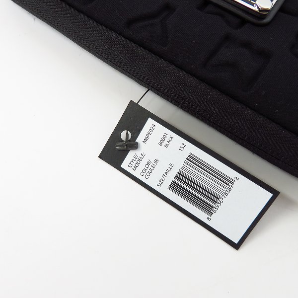 実際に弊社で買取させて頂いた【未使用】MARC BY MARC JACOBS/マークバイマークジェイコブス PC タブレットケース ブラック M6PE024の画像 6枚目
