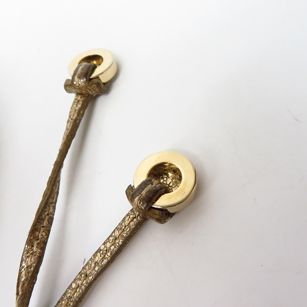 実際に弊社で買取させて頂いたJIMMY CHOO/ジミーチュウ スタースタッズ レザー ラウンドファスナー長財布 ゴールドの画像 6枚目