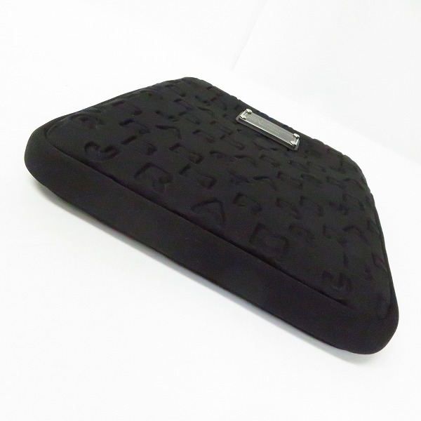 実際に弊社で買取させて頂いたMARC BY MARC JACOBS/マークバイマークジェイコブス PC タブレットケース ブラック M6PE024の画像 2枚目
