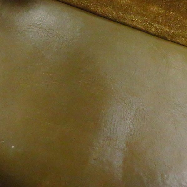 実際に弊社で買取させて頂いたJIMMY CHOO/ジミーチュウ 裏地迷彩柄 スエードレザー ロゴプレート 2wayボストンバッグの画像 8枚目