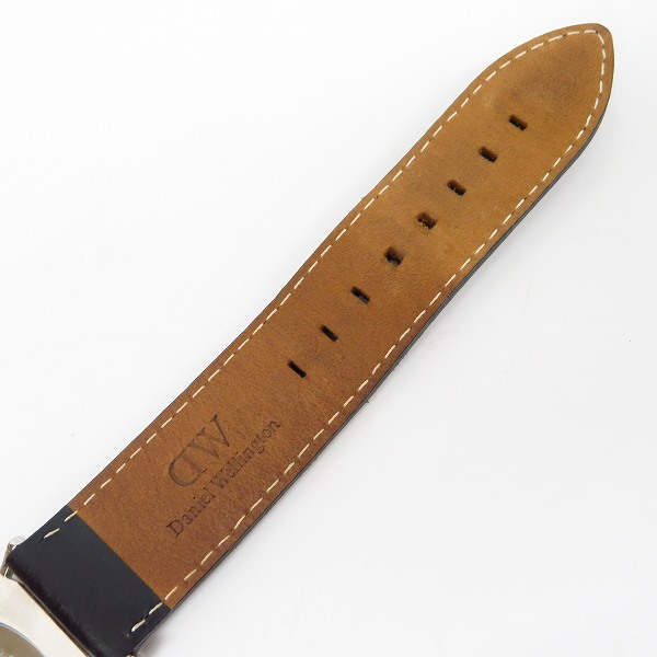 実際に弊社で買取させて頂いたDaniel Wellington/ダニエルウェリントン レザーベルト クオーツ腕時計 3ATMの画像 3枚目