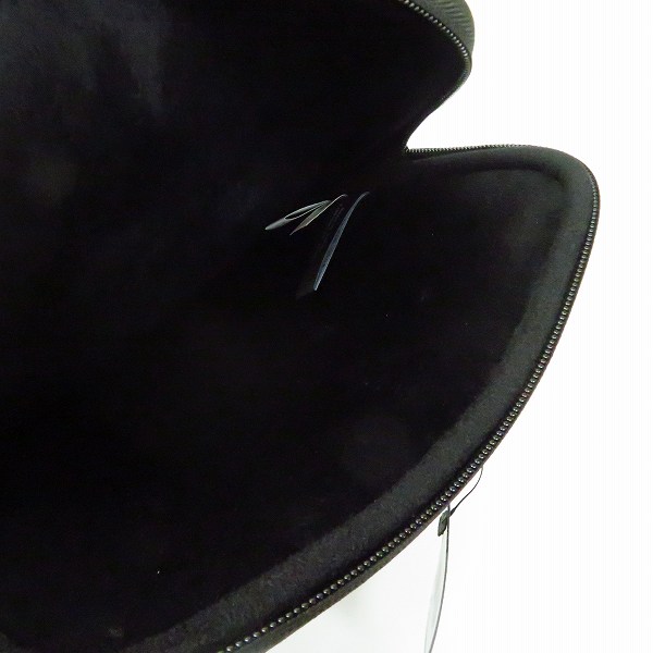 実際に弊社で買取させて頂いたMARC BY MARC JACOBS/マークバイマークジェイコブス PC タブレットケース ブラック M6PE024の画像 3枚目