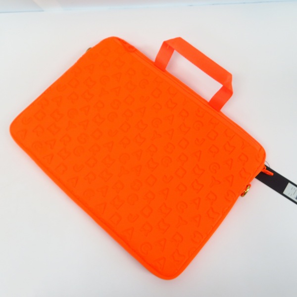 実際に弊社で買取させて頂いた【未使用】MARC BY MARC JACOBS/マークバイマークジェイコブス 2WAY PCケース/ブリーフケース M6131021の画像 1枚目