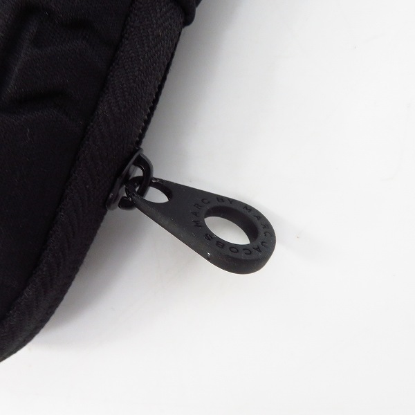 実際に弊社で買取させて頂いた【未使用】MARC BY MARC JACOBS/マークバイマークジェイコブス PC タブレットケース ブラック M6PE024の画像 5枚目