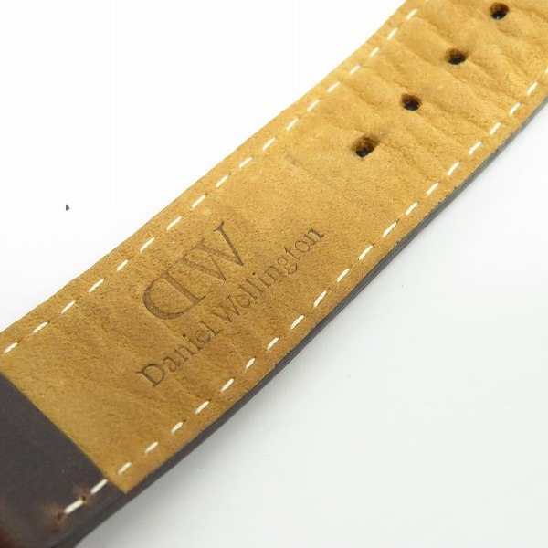 実際に弊社で買取させて頂いたDaniel Wellington/ダニエルウェリントン レザーベルト クォーツ/腕時計/ウォッチの画像 4枚目