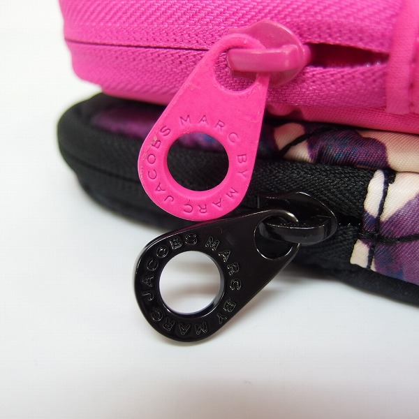 実際に弊社で買取させて頂いた【未使用】MARC BY MARC JACOBS/マークバイマークジェイコブス タブレットケース/クラッチバッグ 2点セットの画像 5枚目