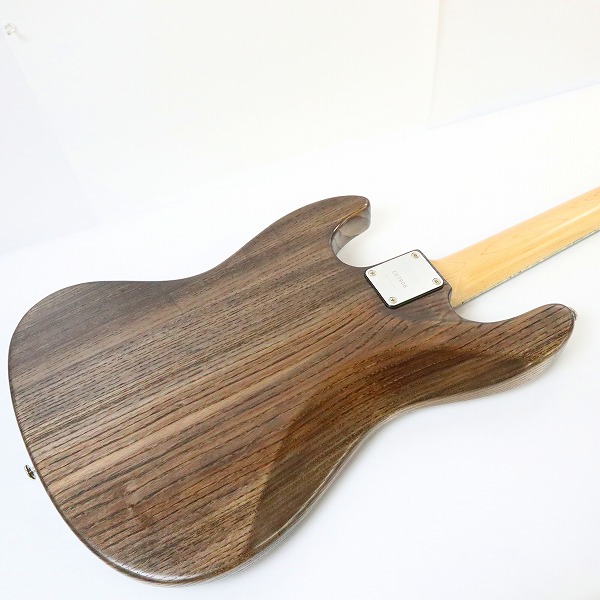実際に弊社で買取させて頂いた★美品 Bacchus/バッカス 日本製 WL4-DX ジャズベースタイプ エレキベース ソフトケース付きの画像 6枚目
