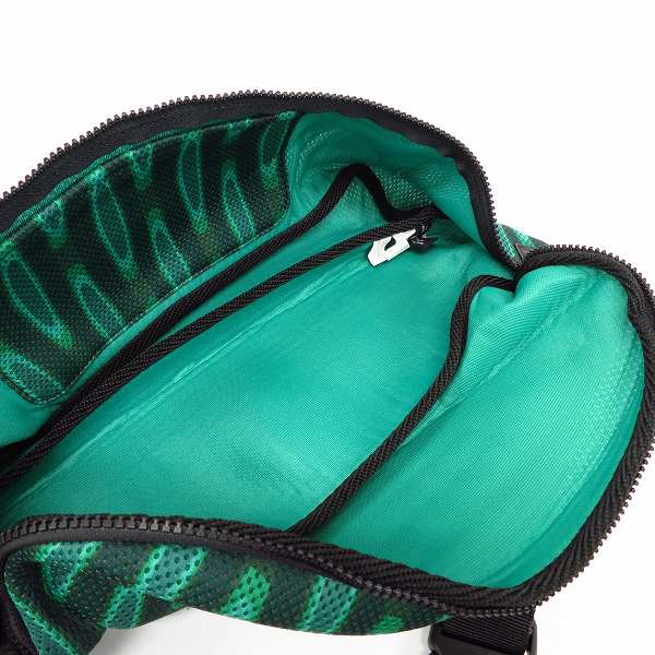 実際に弊社で買取させて頂いた【未使用】MARC BY MARC JACOBS/マークバイマークジェイコブス ボディバッグ/ウエストバッグ M0003187の画像 3枚目