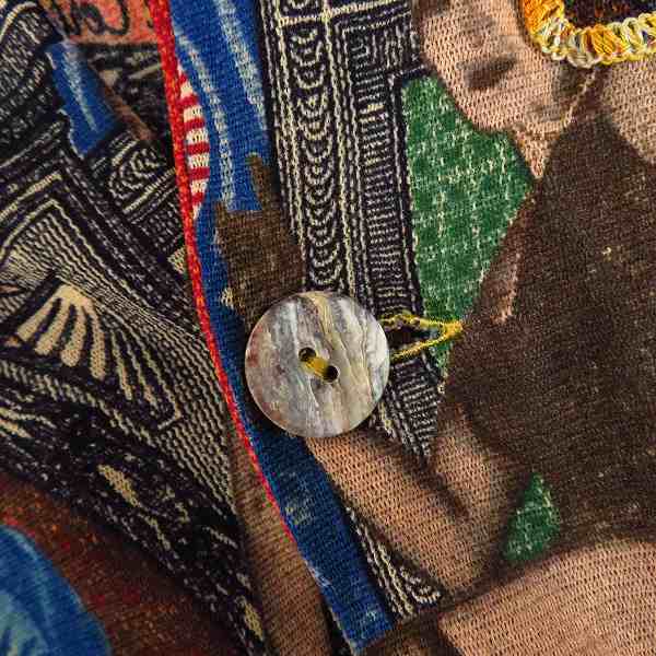 実際に弊社で買取させて頂いたJEAN PAUL GAULTIER MAILLE/ジャンポールゴルチェ マイユ シェルボタン 総柄 ナイロン ジャケット/48の画像 5枚目