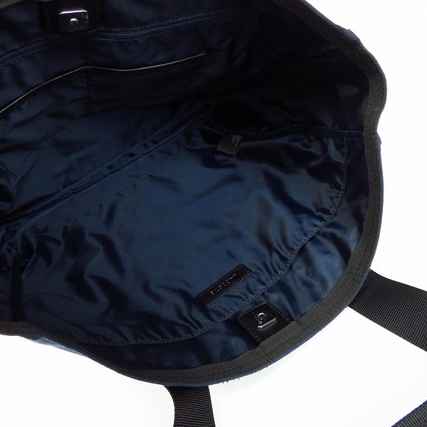 実際に弊社で買取させて頂いたLACOSTE/ラコステ ワンポイント ラバーロゴ トートバッグの画像 3枚目