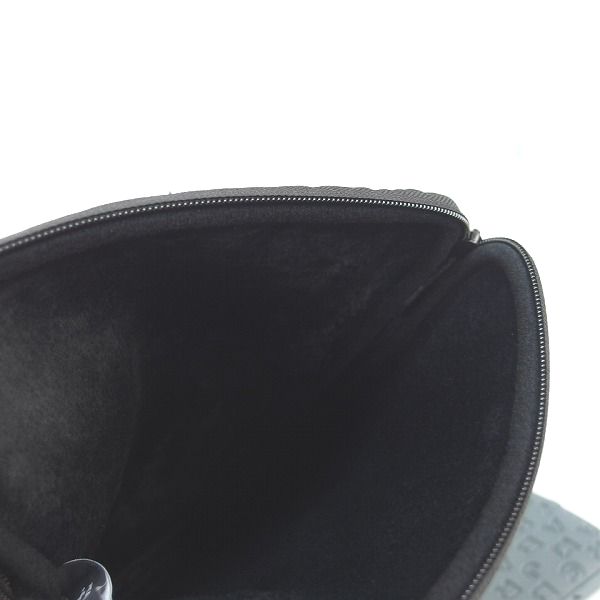 実際に弊社で買取させて頂いた【未使用】MARC BY MARC JACOBS/マークバイマークジェイコブス タブレットケース/クラッチバッグ 黒/灰 2点セットの画像 6枚目