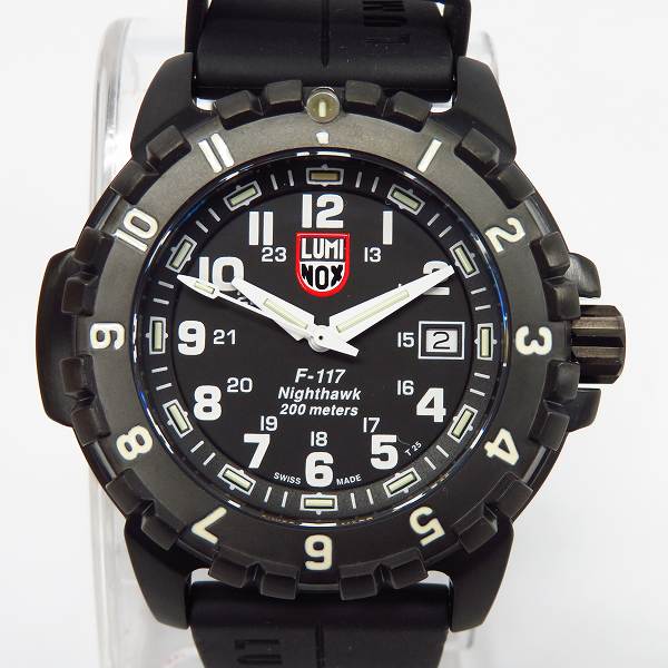 実際に弊社で買取させて頂いたLUMINOX/ルミノックス F-117 NIGHTHAWK/ナイトホーク ラバーベルト 腕時計/ウォッチ 黒 6400-200【動作未確認】