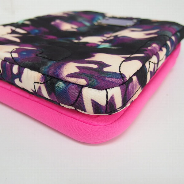 実際に弊社で買取させて頂いた【未使用】MARC BY MARC JACOBS/マークバイマークジェイコブス タブレットケース/クラッチバッグ 2点セットの画像 2枚目