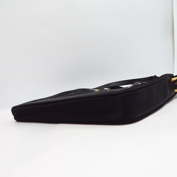 実際に弊社で買取させて頂いた【未使用】MARC BY MARC JACOBS/マークバイマークジェイコブス 2WAY PCケース/ブリーフケース 黒 M0001304の画像 2枚目