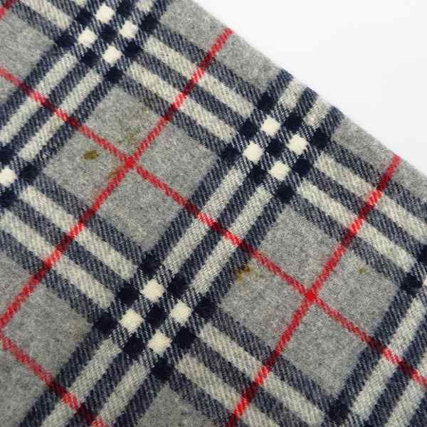 実際に弊社で買取させて頂いたBURBERRY/バーバリー ホースロゴ刺繍 ウール100% チェック柄 マフラー/大判ストールの画像 8枚目
