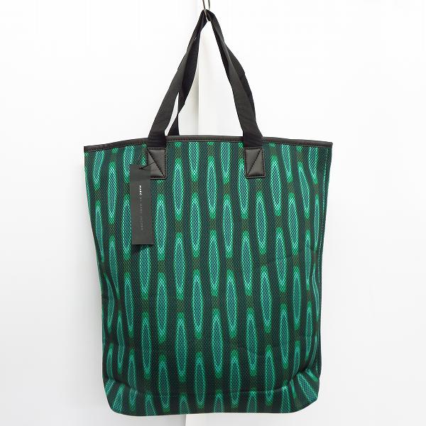 実際に弊社で買取させて頂いた【未使用】MARC BY MARC JACOBS/マークバイマークジェイコブス 総柄 メッシュ トートバッグ M0003184の画像 1枚目