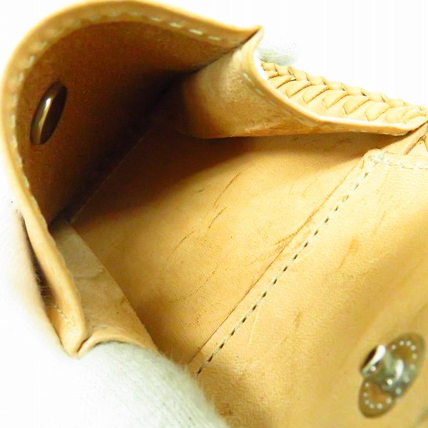 実際に弊社で買取させて頂いたFUNNY/ファニー カービングレザー 2つ折り財布の画像 5枚目