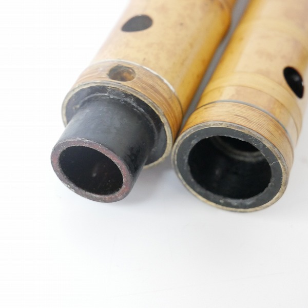 実際に弊社で買取させて頂いた【ジャンク】琴古流 尺八 容山銘 二つ印 金縁歌口 中継ぎ銀三線籐巻き 和楽器 約61cmの画像 7枚目