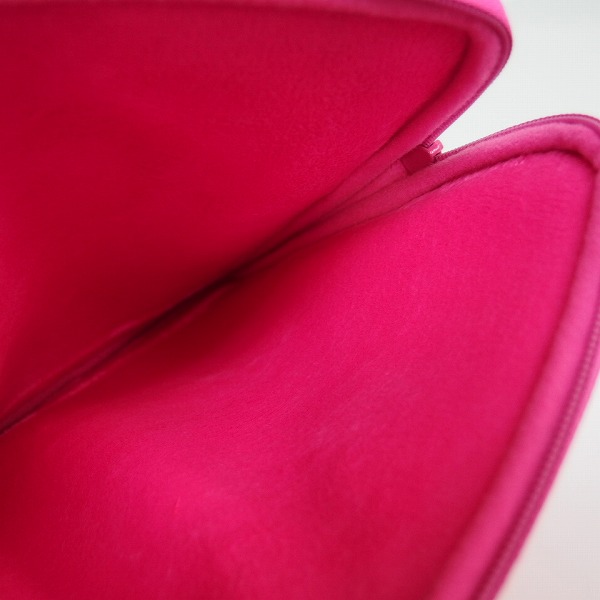 実際に弊社で買取させて頂いた【未使用】MARC BY MARC JACOBS/マークバイマークジェイコブス タブレットケース/クラッチバッグ 2点セットの画像 7枚目