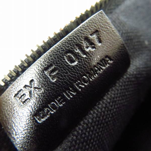 実際に弊社で買取させて頂いたGIVENCHY/ジバンシー バンビ ミディアムポーチ クラッチバッグ の画像 5枚目