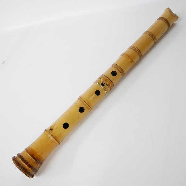 実際に弊社で買取させて頂いた【ジャンク】琴古流 尺八 容山銘 中継ぎ銀三線籐巻き 和楽器 約46cm
