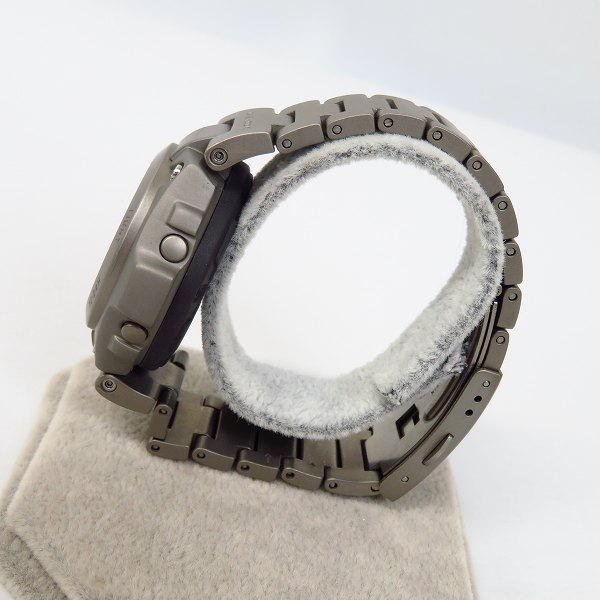 実際に弊社で買取させて頂いたG-SHOCK/Gショック MR-G スクリューバック MRG-100T-8の画像 1枚目