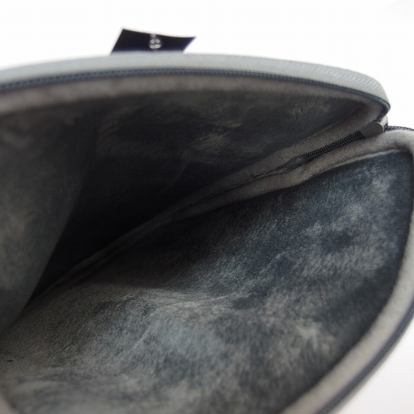 実際に弊社で買取させて頂いた【未使用】MARC BY MARC JACOBS/マークバイマークジェイコブス タブレットケース/クラッチバッグ グレー/ピンク 2点セットの画像 6枚目