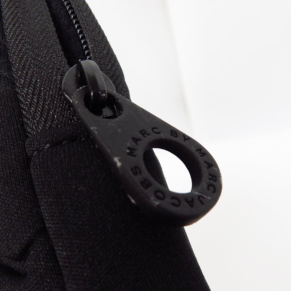 実際に弊社で買取させて頂いたMARC BY MARC JACOBS/マークバイマークジェイコブス PC タブレットケース ブラック M6PE024の画像 5枚目