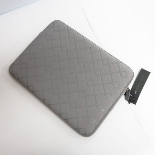 実際に弊社で買取させて頂いた【未使用】MARC BY MARC JACOBS/マークバイマークジェイコブス PCケース/ブリーフケース M0005245の画像 1枚目