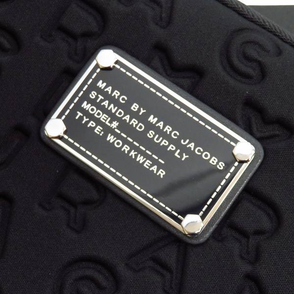実際に弊社で買取させて頂いた【未使用】MARC BY MARC JACOBS/マークバイマークジェイコブス PC タブレットケース ブラック M6PE024の画像 3枚目