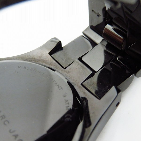 実際に弊社で買取させて頂いたMARC BY MARC JACOBS/マークバイマークジェイコブス クオーツ 腕時計 MBM8541【動作未確認】の画像 4枚目