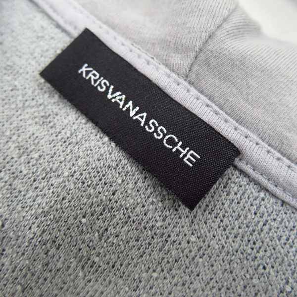 実際に弊社で買取させて頂いたKRISVANASSCHE/クリスヴァンアッシュ Vネック フーディジャケット グレー Sの画像 2枚目