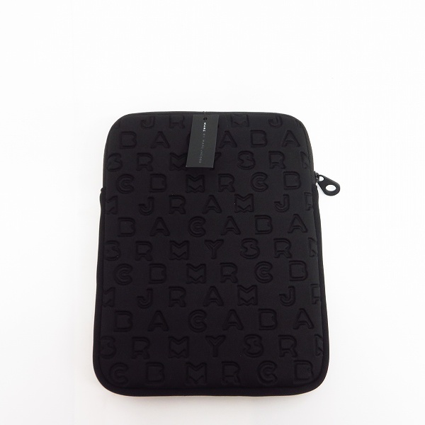 実際に弊社で買取させて頂いた【未使用】MARC BY MARC JACOBS/マークバイマークジェイコブス PC タブレットケース ブラック M6PE024の画像 1枚目