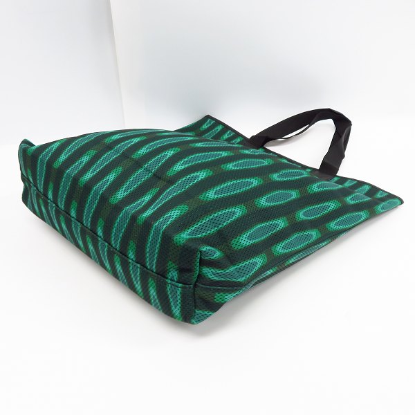 実際に弊社で買取させて頂いた【未使用】MARC BY MARC JACOBS/マークバイマークジェイコブス 総柄 メッシュ トートバッグ M0003184の画像 2枚目