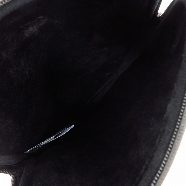 実際に弊社で買取させて頂いたMARC BY MARC JACOBS/マークバイマークジェイコブス PC タブレットケース ブラック M6PE024の画像 4枚目